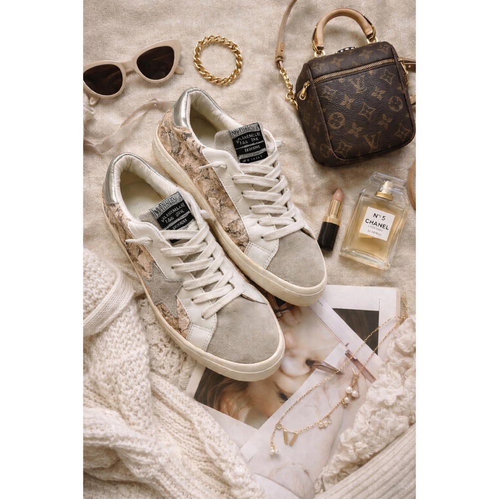 Vintage Havana Kayla Wild Snake Sneakers Womens 8.5 Grey‎ Suede Metallic Star